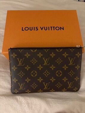 Louis Vuitton Key Pouch Medium
